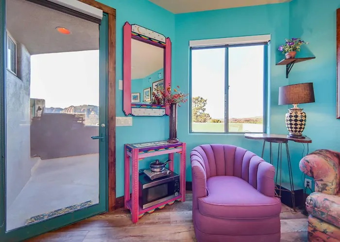 Apartment Amazing Views & On-site Hiking: Sedona