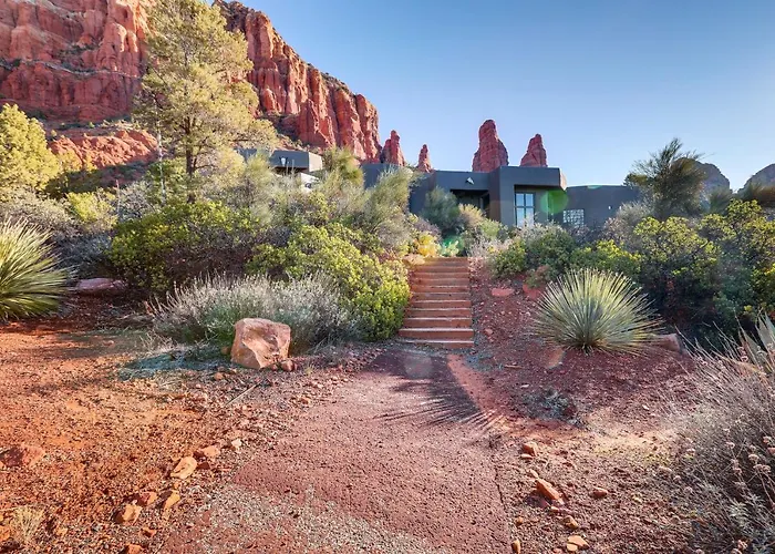 Amazing Views & On-site Hiking: *