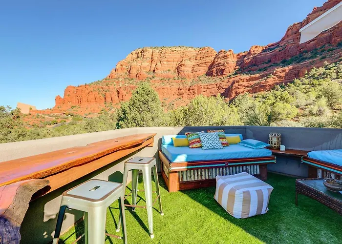 Amazing Views & On-site Hiking: Sedona